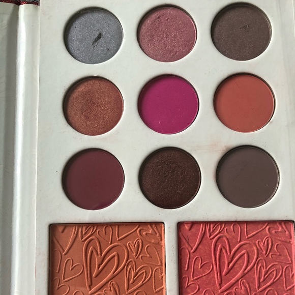 Kylie Diary Palette - Picture 3 of 5